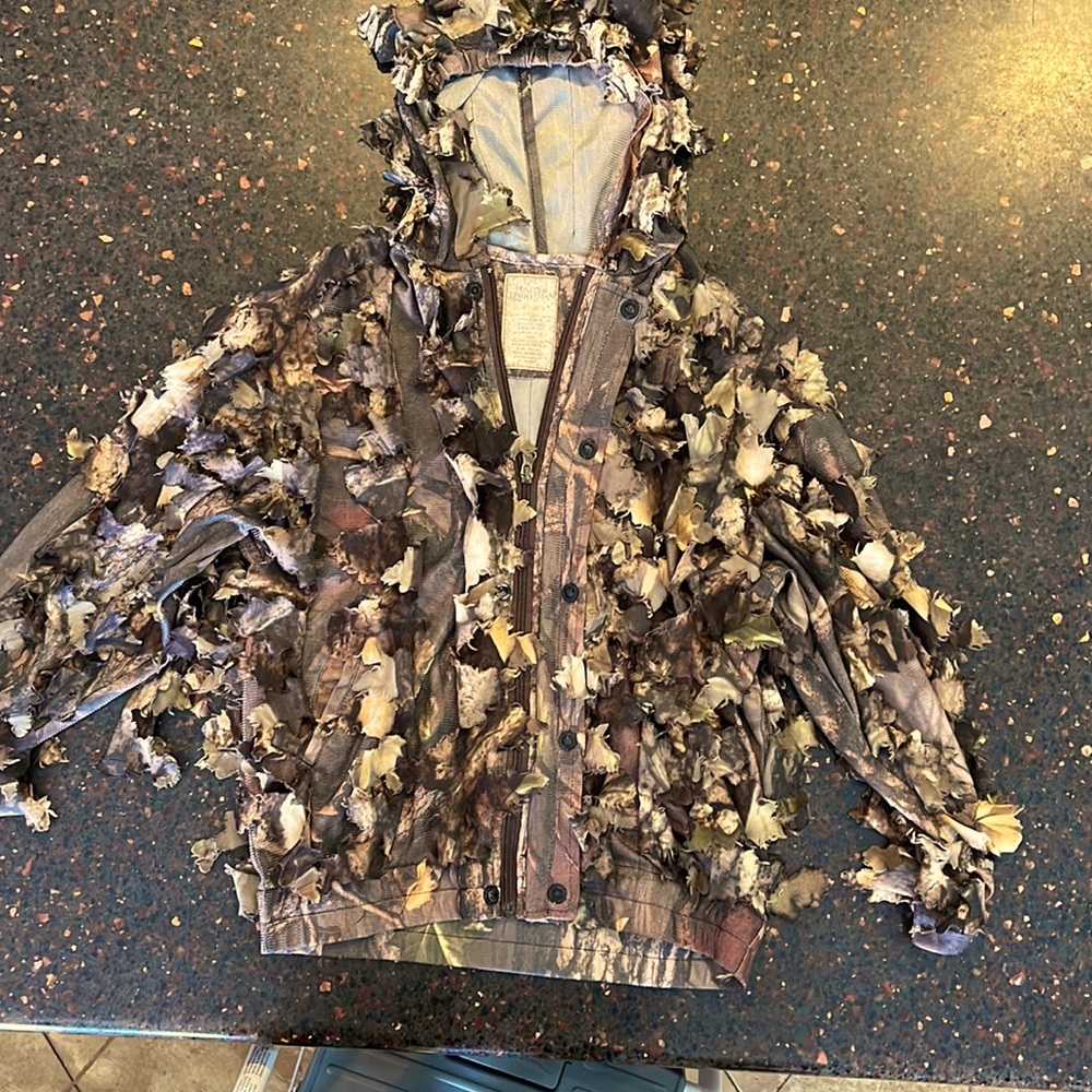 Camouflage - Boys Turkey hunting  jacket - great condition